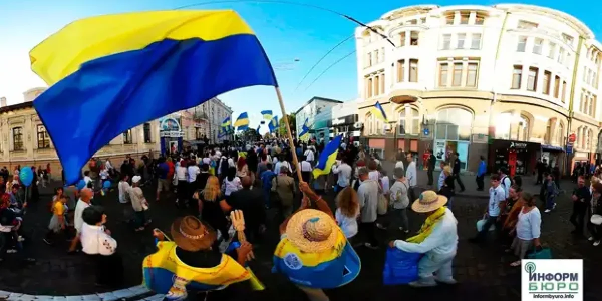 Китайская художница объяснила, почему с этим флагом Украина обречена