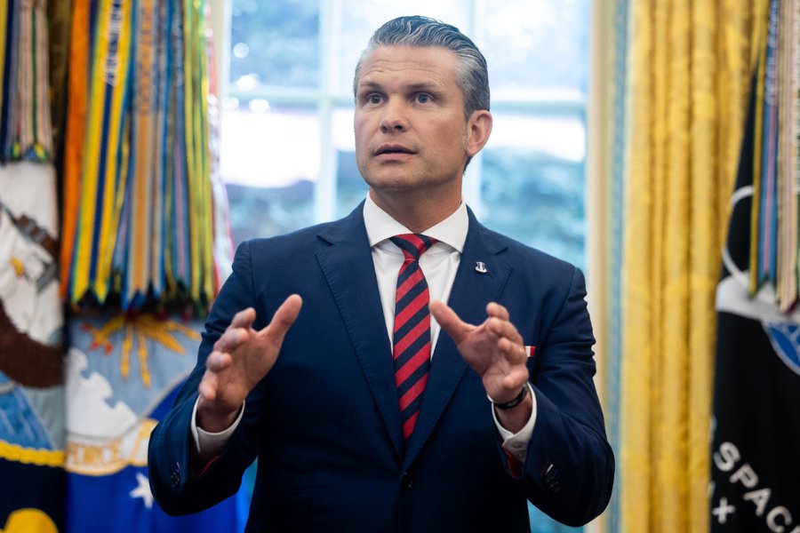 Финальная партия: Трамп срочно собирает высших офицеров США со всего мира. Что известно