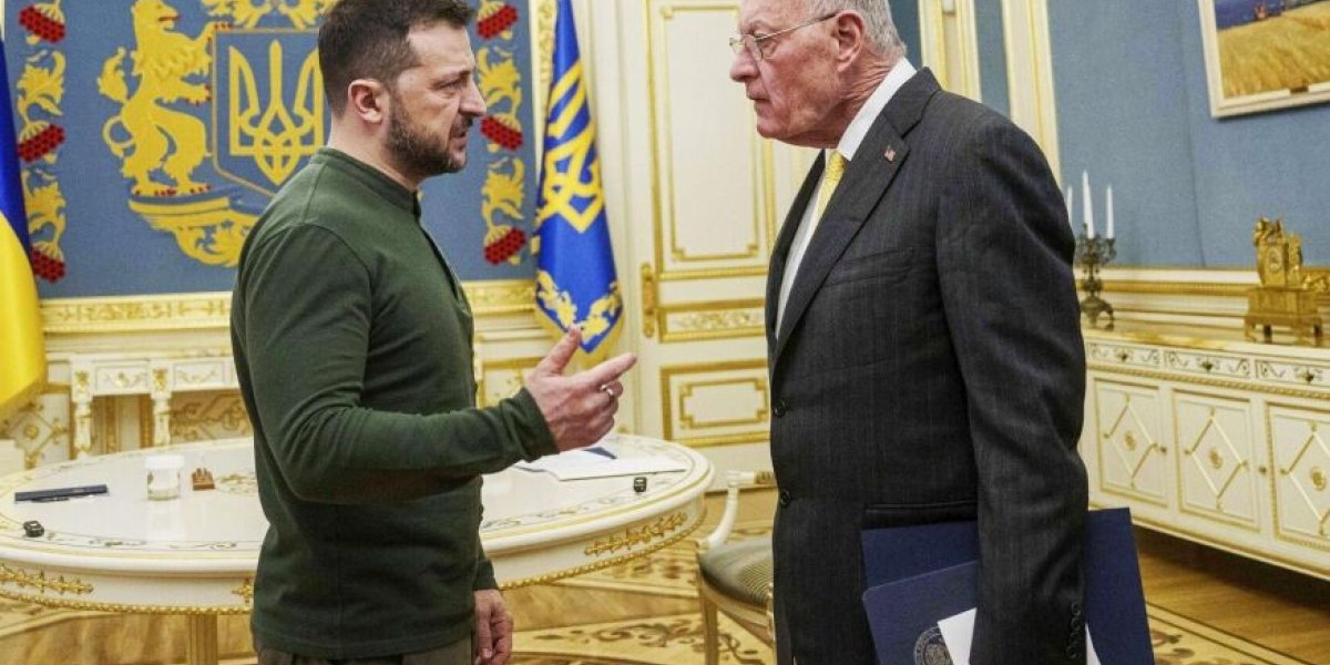 Тайный визит: К Зеленскому прибыл посланник Трампа. Киев жалуется на российские дроны