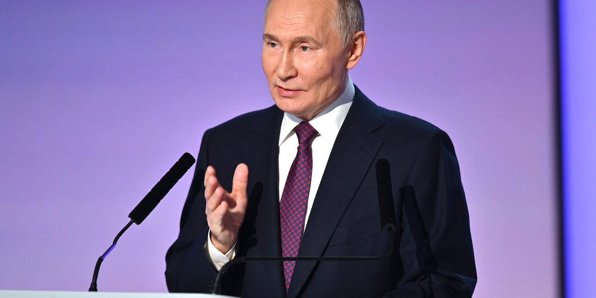 Путина на саммите ШОС в Китае встретили «Калинкой-малинкой»