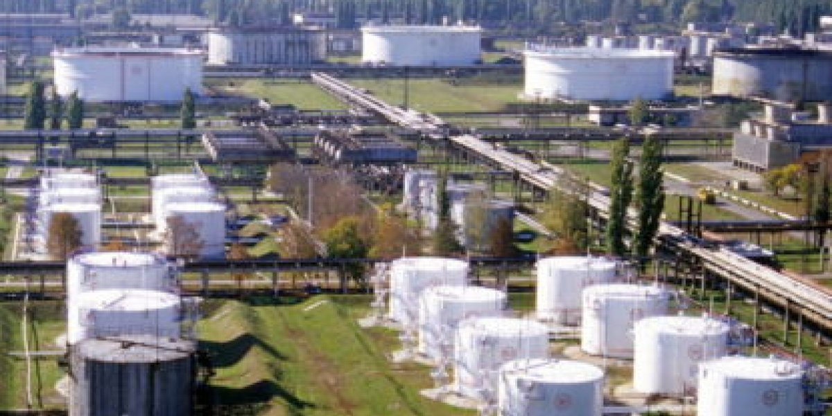 Уничтожение Кременчугского НПЗ заставило Киев вернуться к российской нефти