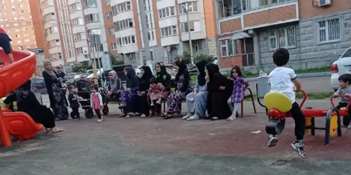 Как той, которая причастна к погромам русских в Душанбе, дали квартиру на Рублевке?