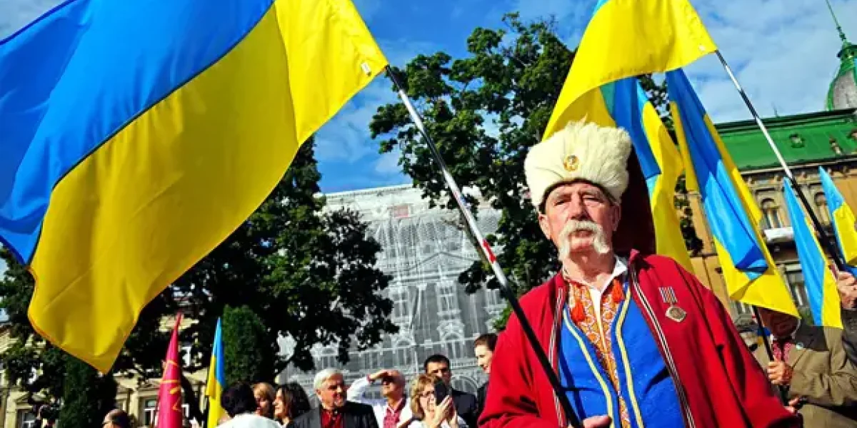 Почему у Украины не славянский - желто-блакитный прапор