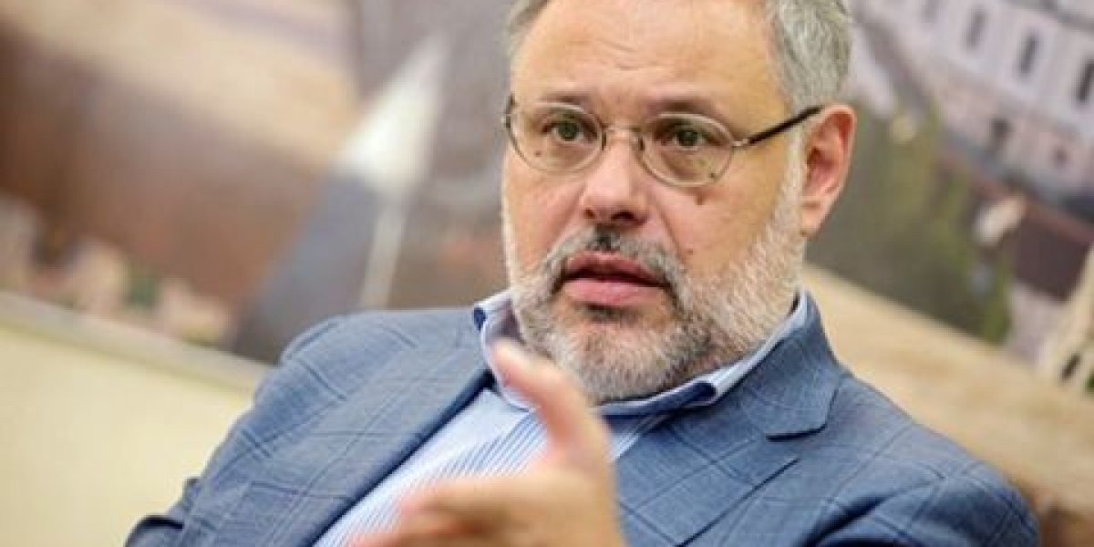 Быстрого заключения сделки между Путиным и Трампом не будет, считает Хазин
