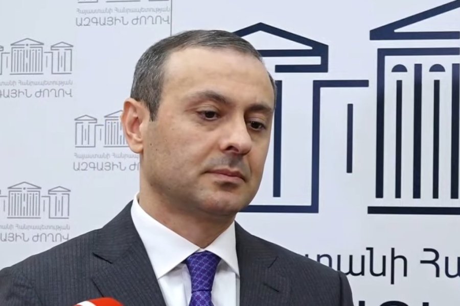 Тайны ереванского двора: сменит ли Армен Григорян Никола Пашиняна в кресле премьер-министра Армении?