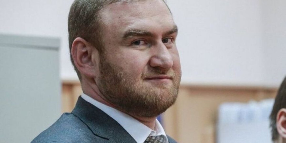 Осуждённый пожизненно депутат рвется на СВО. Подробности