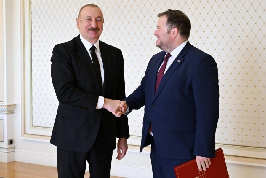 Великобритания – Азербайджан: стратегическое партнёрство и миражи «Срединного коридора»