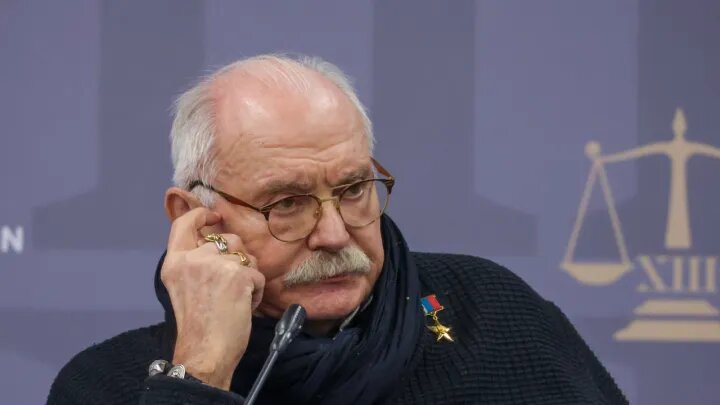 Михалкова "атаковали" из Баку: "На меня накинулись как по команде "фас". Про обед с Алиевым забыли?