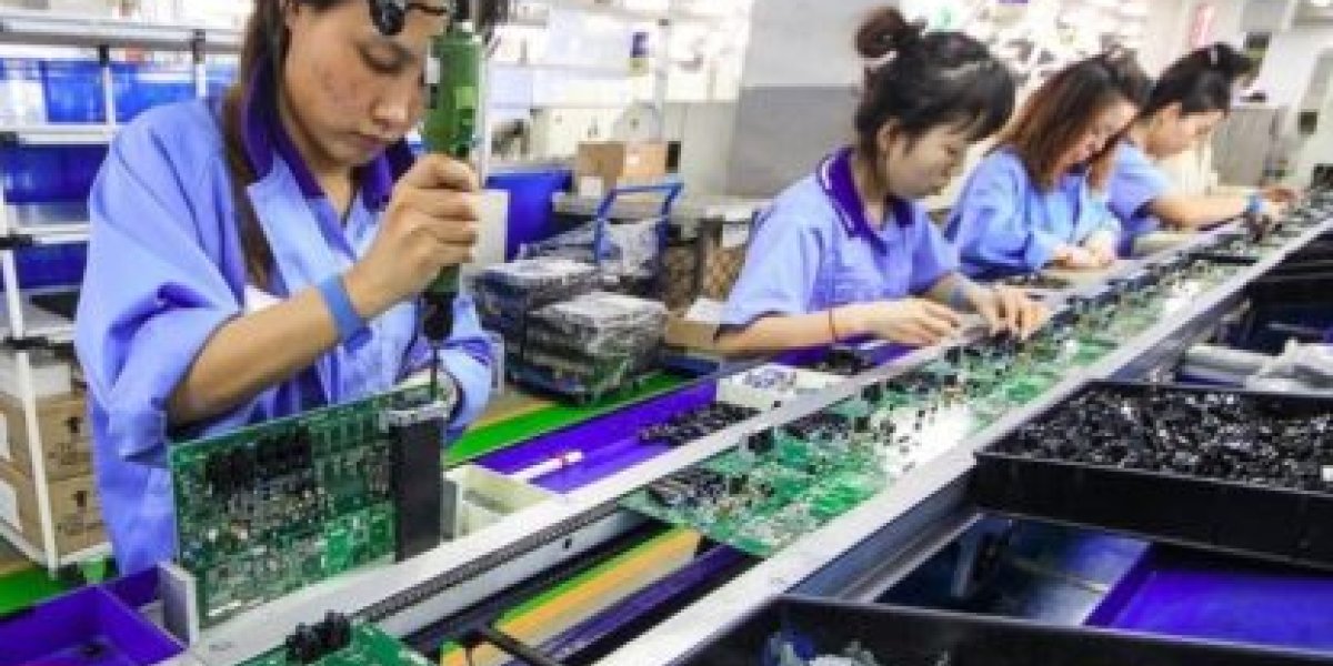 Запад начал передел собственности: чужие заводы — теперь наши!