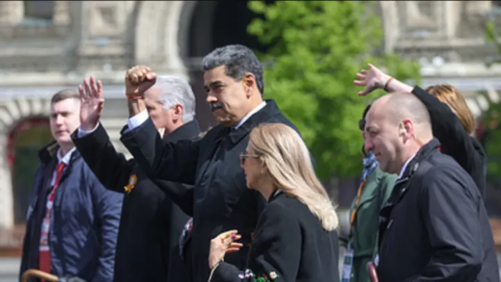 "Там не только наши самолёты, а Мадуро не Янукович": Россия придёт на помощь Венесуэле и Вьетнам покажется цветочками?