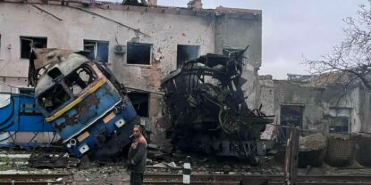 «Искандер» + «Герань»: Россия вывела из строя железные дороги Украины