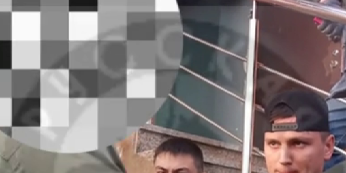 Пытались запугать Русскую Общину, заявляя «У нас есть связи!»: приезжие вымогатели попались с поличным и поплатились за наглость Пытались запугать Русскую Общину, заявляя «У нас есть связи!»: приезжие вымогатели попались с поличным и поплатились за наглость
