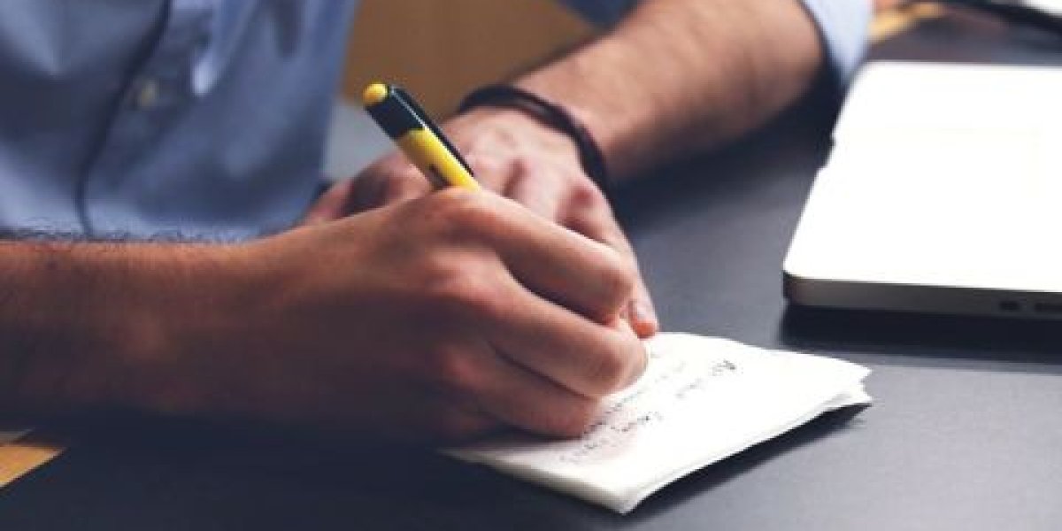 Работа мечты оборачивается долгами: аферисты оформляют микрозаймы от лица соискателей