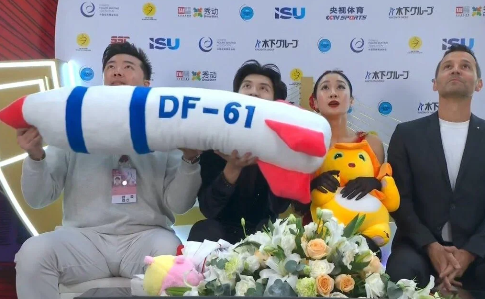 Фигуристов из Китая обвинили в… ракете || Англичанин создал новую страну посреди Европы