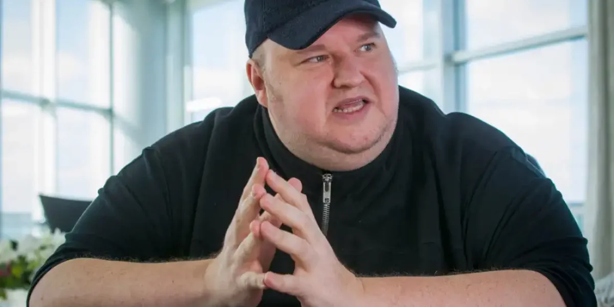 «Проучите их»: Дотком призвал Путина преподать урок сломленному Западу «Проучите их»: Дотком призвал Путина преподать урок сломленному Западу