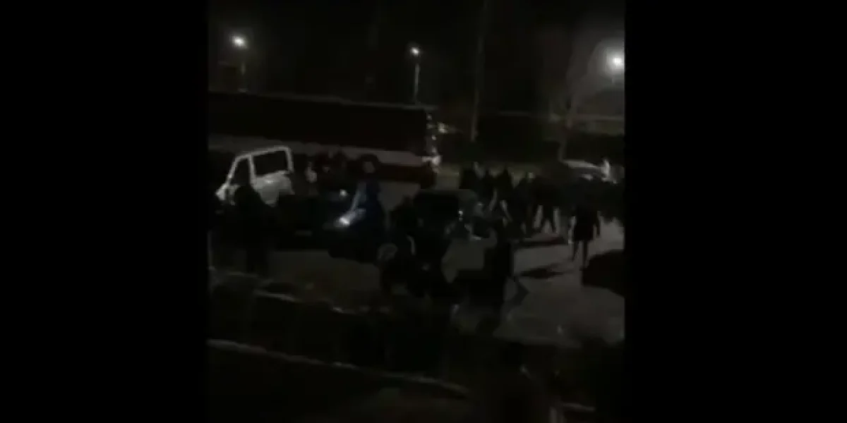 20 курсантов отомстили за товарища, которого избила пьяная толпа мигрантов. Теперь их гонят из военуличлища