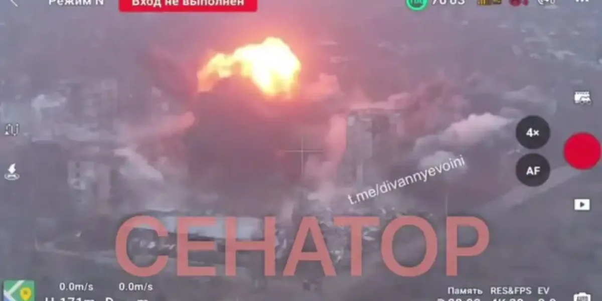 «Мини ядерный взрыв» над Покровском: трёхтонная бомба повергла ВСУ в шок — ФАБ-3000 показала всю свою ярость