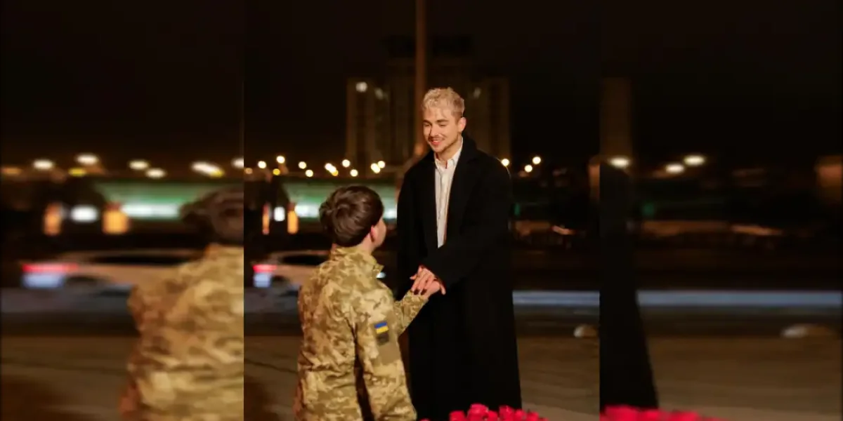 «Оборона у них… дырявая»: Поплавская посмеялась над скандальной помолвкой всушника с певцом на Майдане «Оборона у них… дырявая»: Поплавская посмеялась над скандальной помолвкой всушника с певцом на Майдане