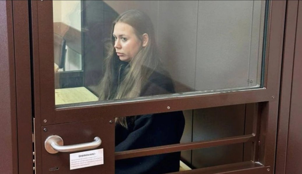 Лучше бы Собчак молчала. С фронта завалили сообщениями: "Мы и этих должны защищать?"