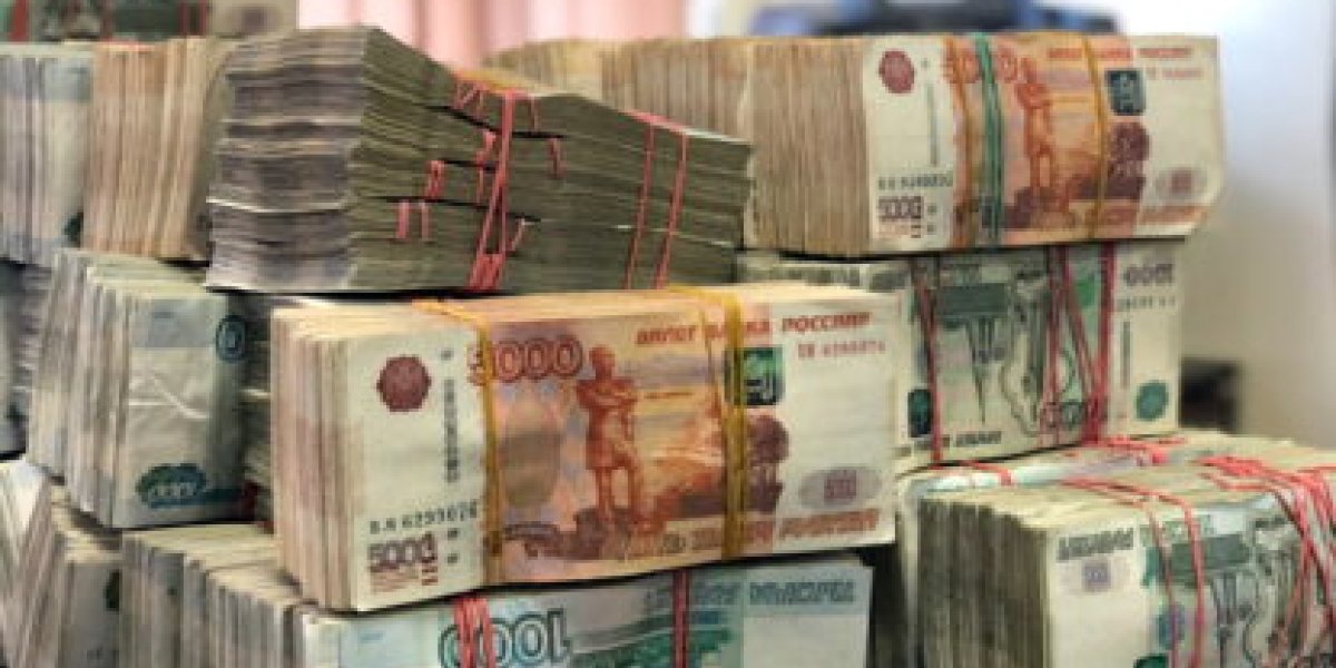 Кэш на руках россиян увеличился в пять раз: почему вернулась наличность