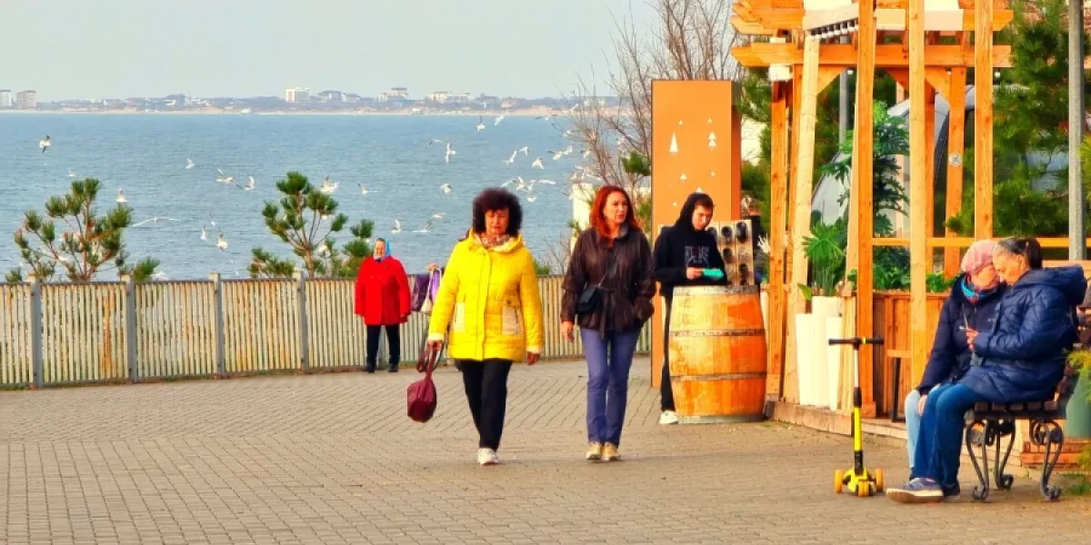 Тюменка с детьми перебралась в опустевшую Анапу: «Здесь море и дельфины, а не морозы»