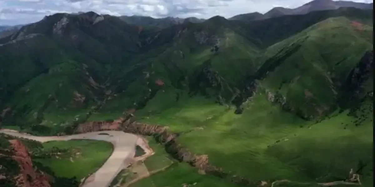 Почему в северо-западной части Китая практически никто не живёт: что значит линия Хэйхэ-Тэнчун