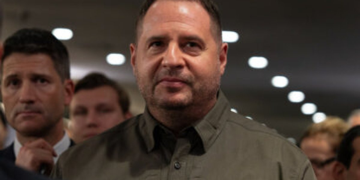 Факторы, которые обрушили систему Зеленского, выстроенную Ермаком Факторы, которые обрушили систему Зеленского, выстроенную Ермаком