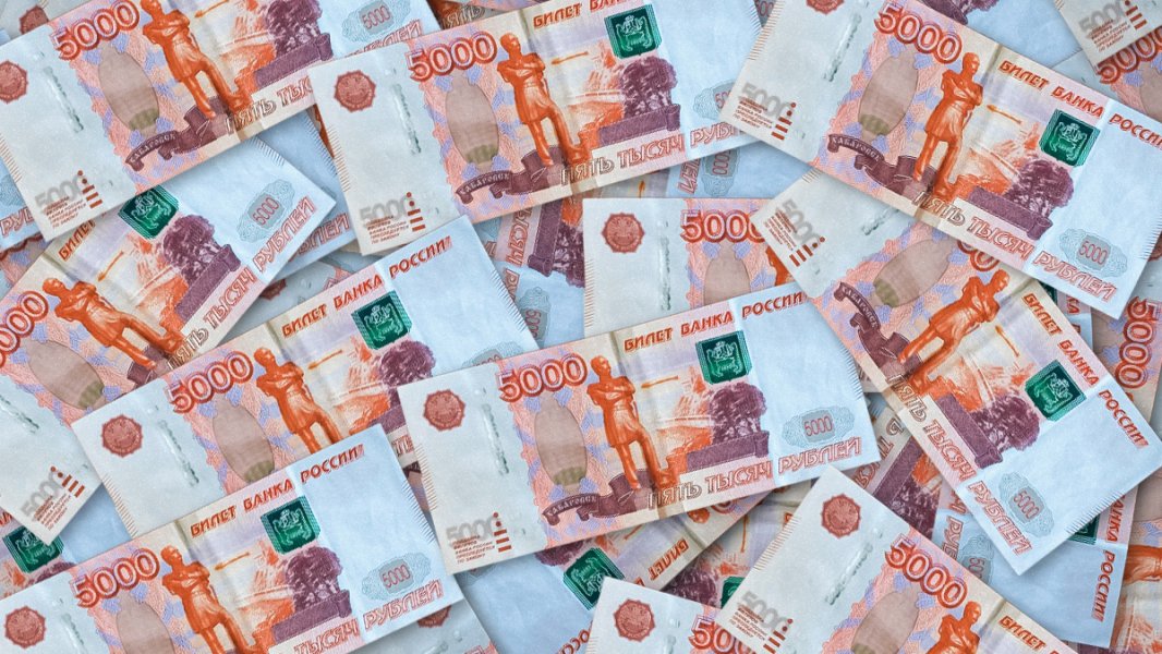 Россияне запасаются наличкой: в чём причина Россияне запасаются наличкой: в чём причина