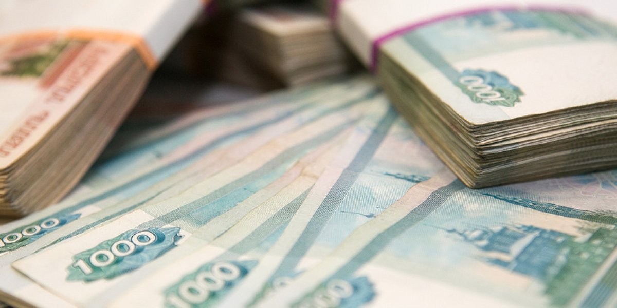 Россияне начали активно запасаться наличкой