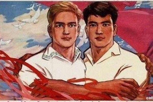 Русский с китайцем братья навек: не родные, не двоюродные и даже не сводные… Русский с китайцем братья навек: не родные, не двоюродные и даже не сводные…