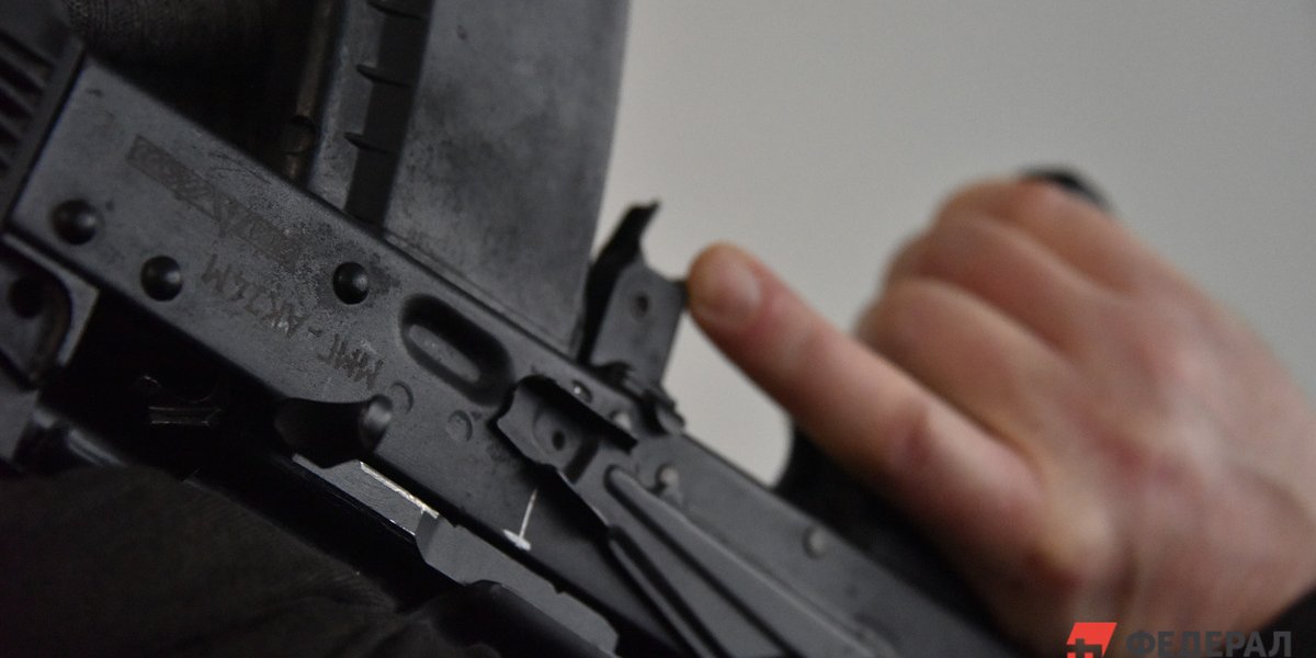 Ветеран «Альфы» назвал две версии стрельбы возле Белого дома