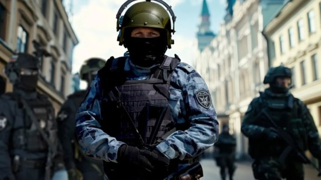 Не просто реформа полиции. Хазин сказал прямо: "Получен сигнал сверху. Олигархам придётся несладко"