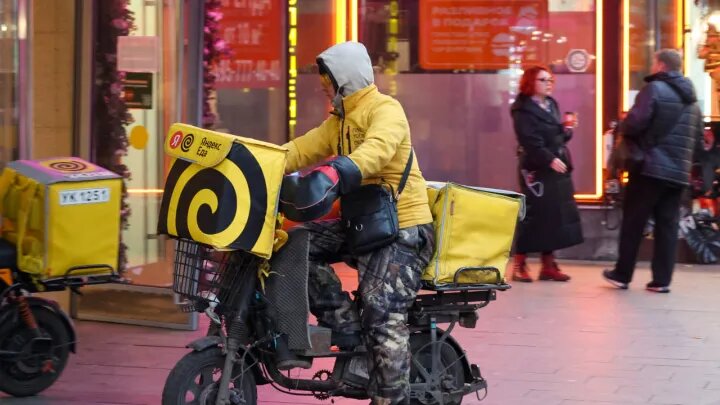 Чтобы выжить на пенсии, русским придётся работать с 14 лет? Сенатор сказала горькую правду. Делягин напомнил важную деталь