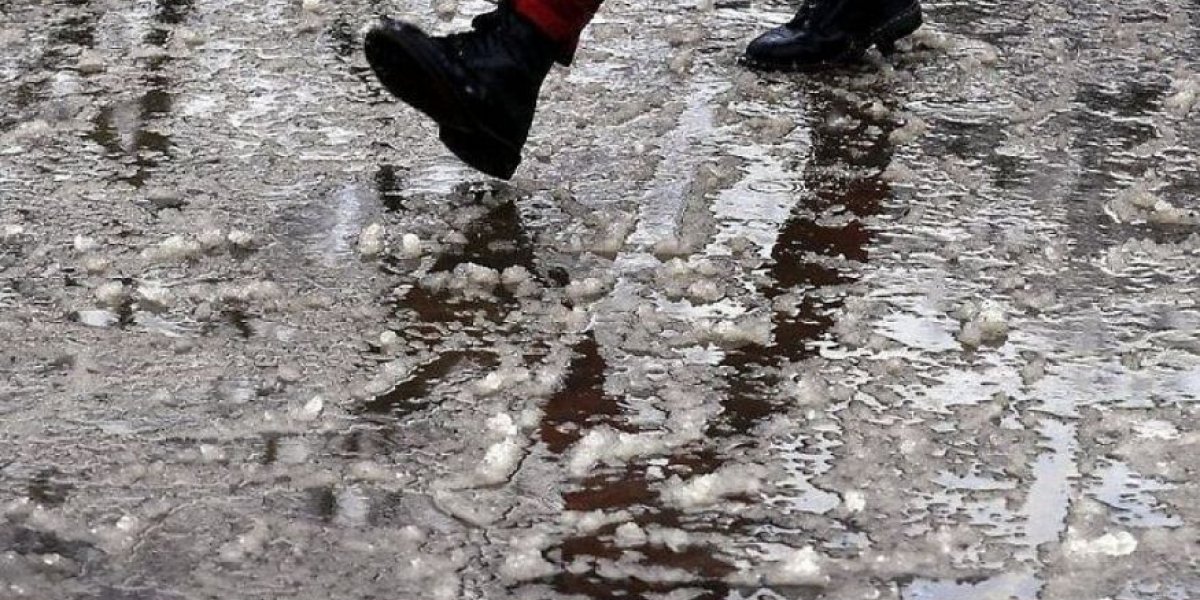 Зима на пороге: Тишковец предупреждает — время менять резину