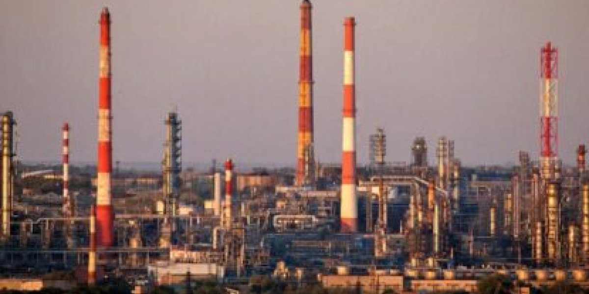 «Половина НПЗ — уже без российской нефти»: акробатика Индии с санкциями США «Половина НПЗ — уже без российской нефти»: акробатика Индии с санкциями США