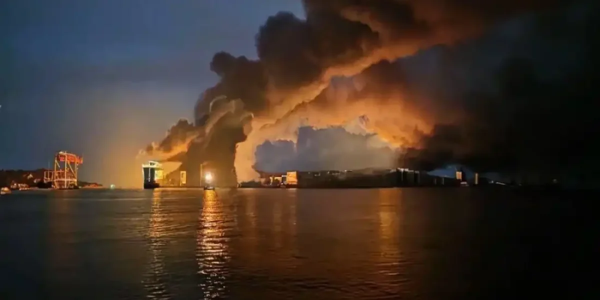 Кошмар НАТО. Запад Украины в огне: «запретных» мест для ударов больше нет. Россия предупредила Европу, чтобы не бряцали оружием