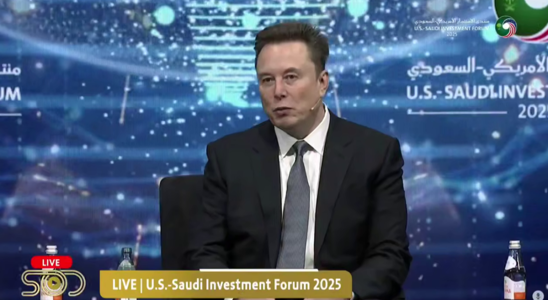 Маск обещает богатство от ИИ, а Греф начинает с сокращений: переход в новую экономику уже начался