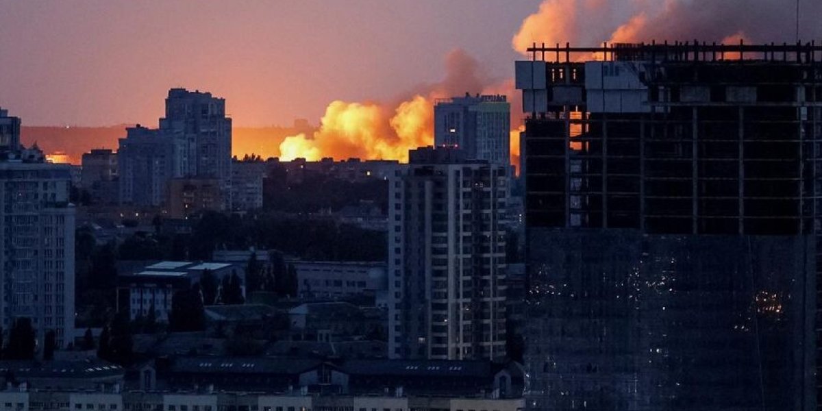 «Над Киевом аж небо трещит. Ох какое сражение сейчас идет за Украину!»: Сладков