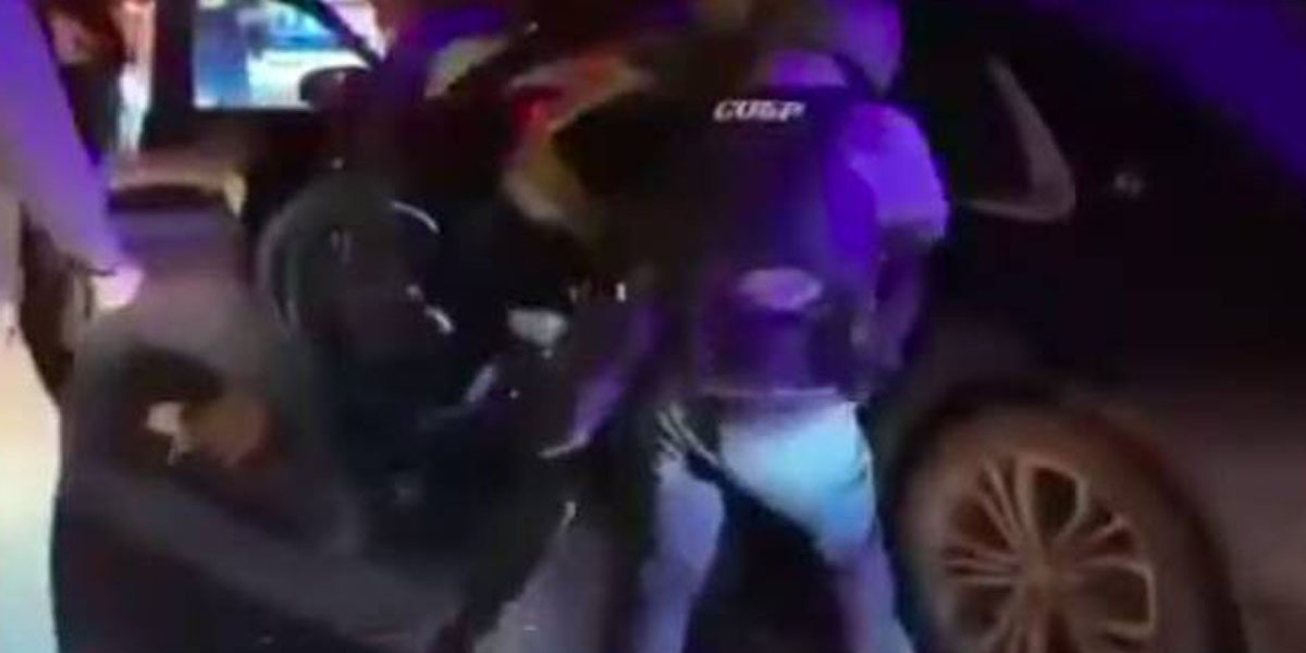 Сотрудники СОБРа жестко задержали этническую ОПГ, пытавшую бойцов СВО с целью вымогательства (ВИДЕО) Сотрудники СОБРа жестко задержали этническую ОПГ, пытавшую бойцов СВО с целью вымогательства (ВИДЕО)