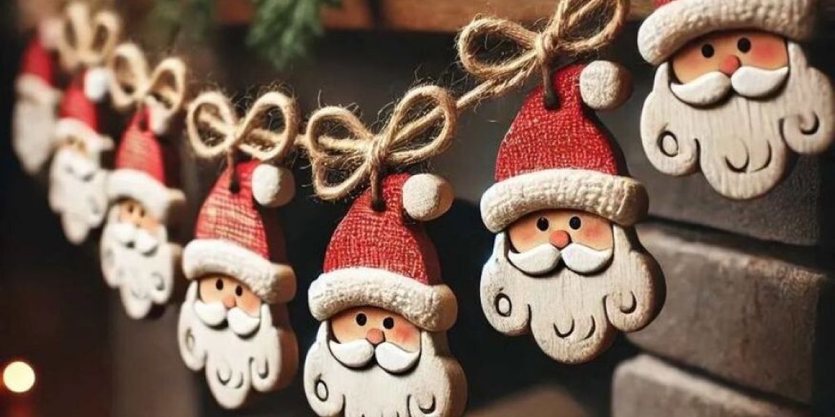 «Это противоречит нашей вере»: новый россиянин потребовал убрать новогодние украшения