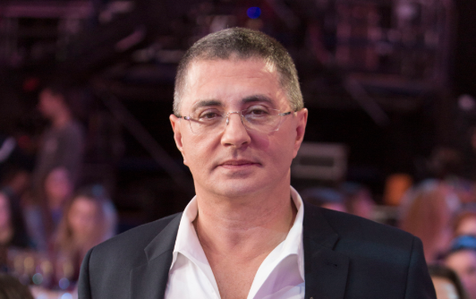 "Тысячи смертей на их совести": Доктор Мясников назвал самые опасные таблетки