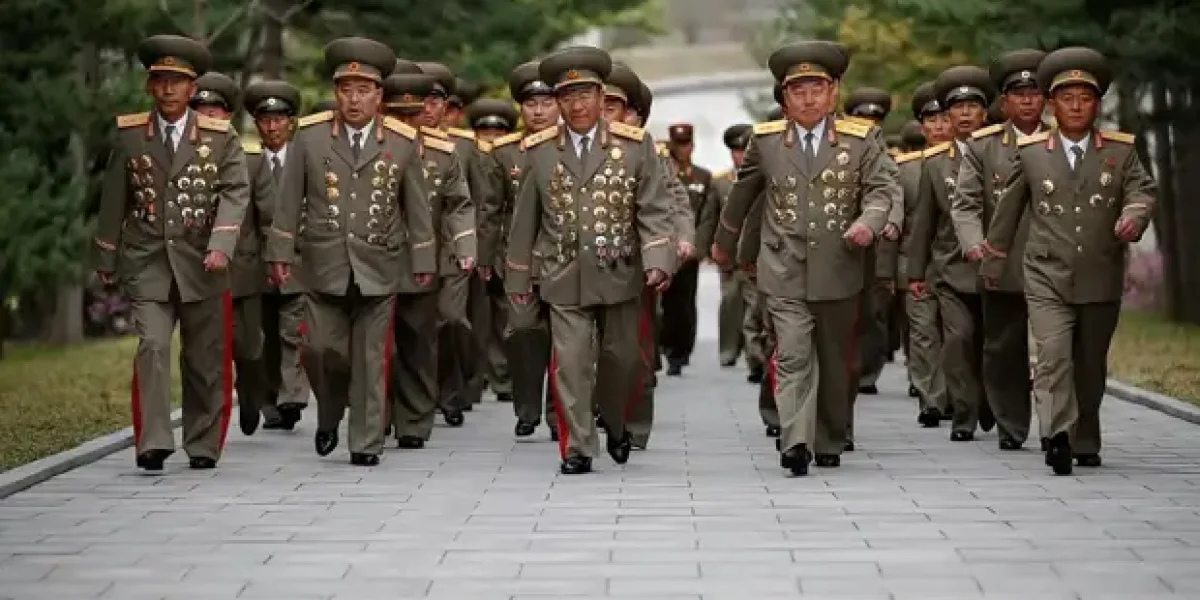 Откуда на военных Северной Кореи столько медалей, если их армия не воевала более 50 лет?