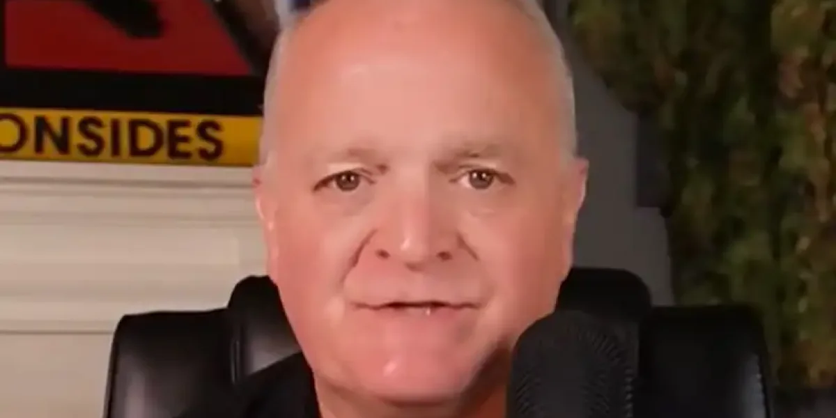 «Иначе полное разрушение»: подполковник Дэвис объяснил, почему США срочно начали новые переговоры с Россией