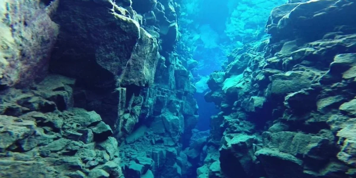 Под Тихим океаном происходит геологический разлом планетарного масштаба Под Тихим океаном происходит геологический разлом планетарного масштаба