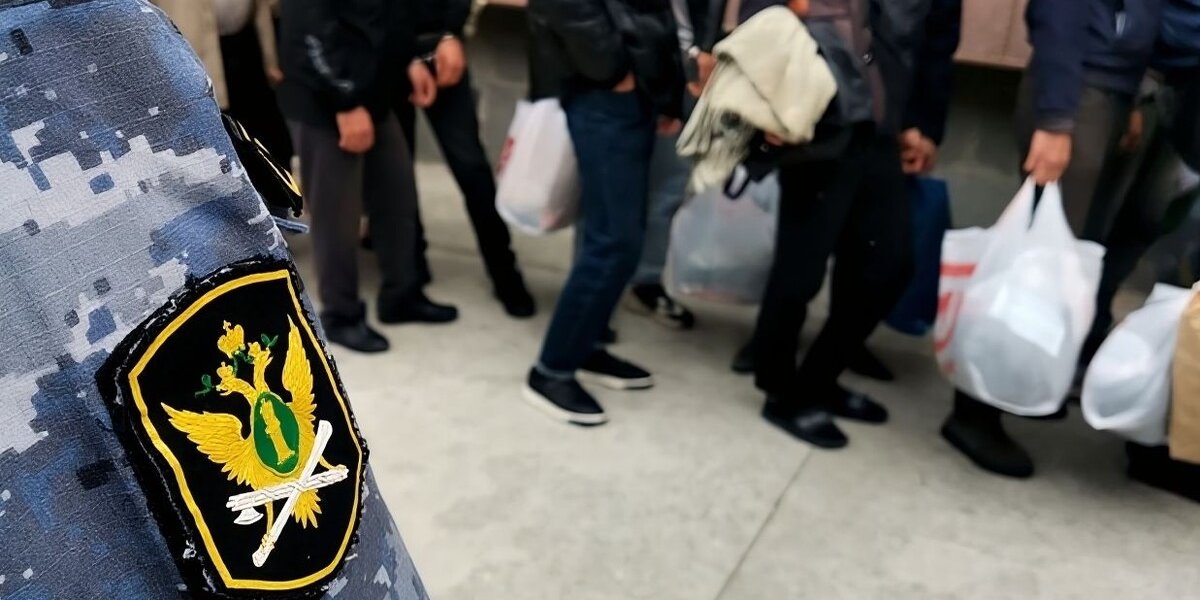 Силовики проверили ночные заведения: задержаны нелегальные мигранты за нарушение миграционных правил Силовики проверили ночные заведения: задержаны нелегальные мигранты за нарушение миграционных правил