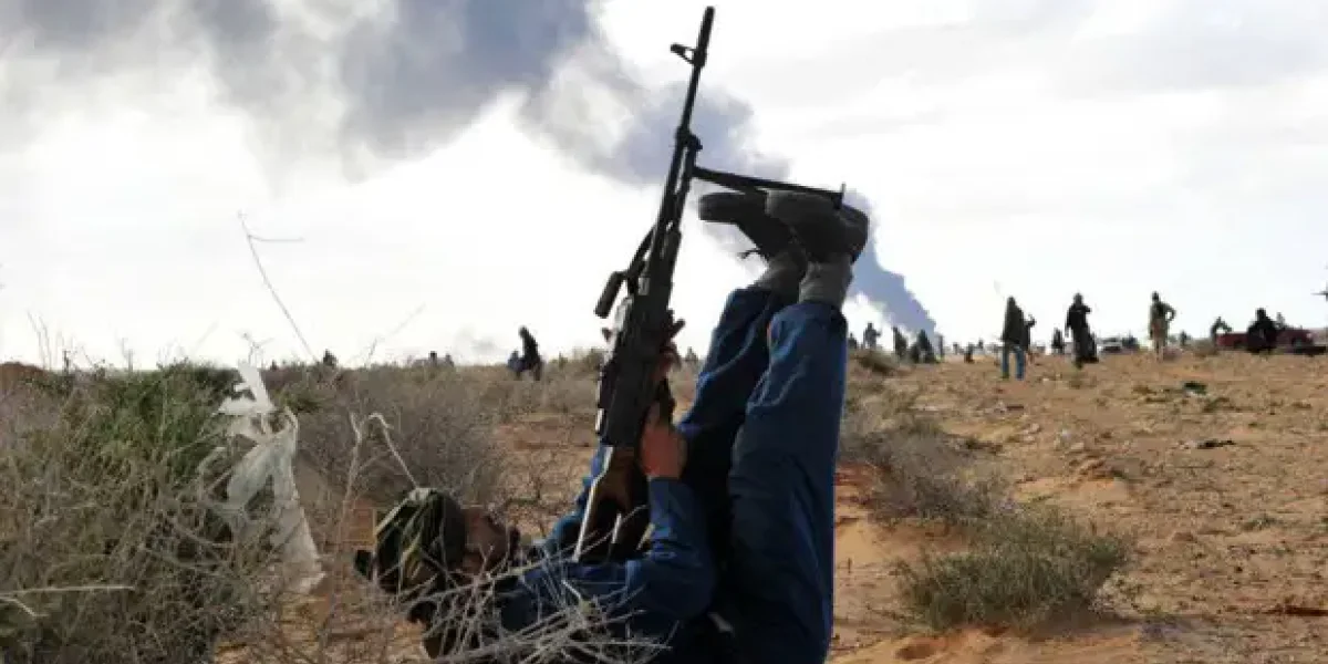 И тут вошел генерал: "Какие БПЛА? Дурью маетесь! Ложись на спину и стреляй по нему из автомата"