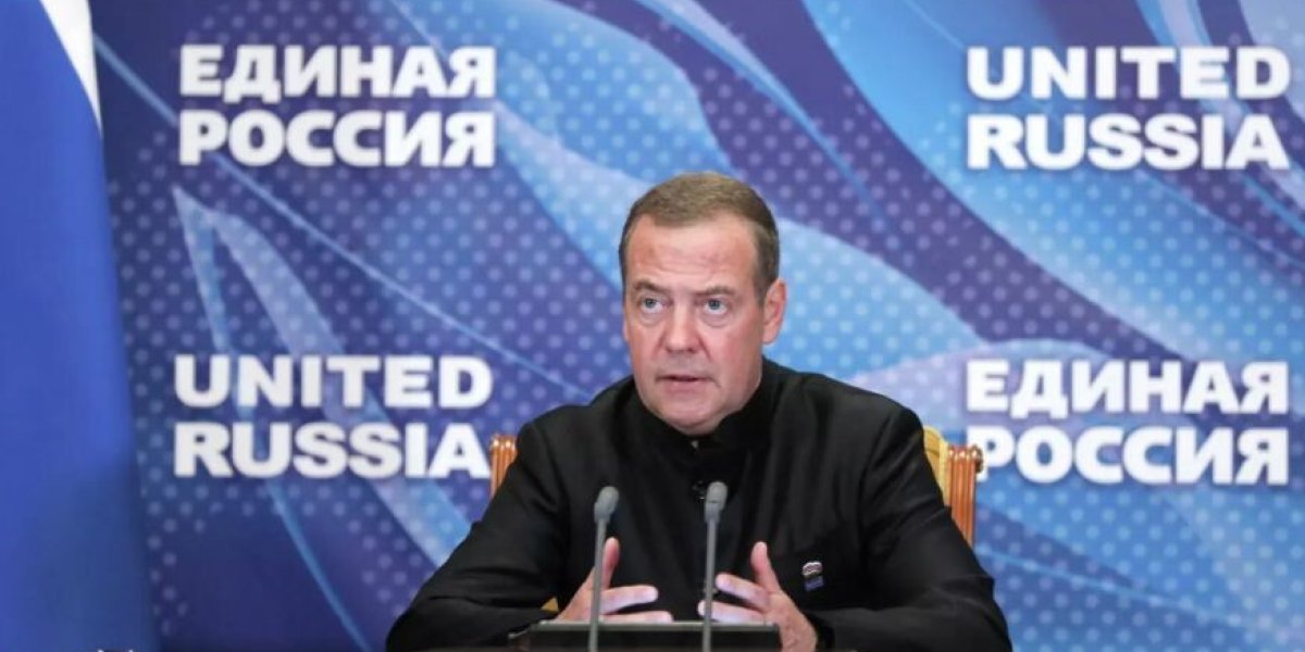 Медведев о кризисе в Киеве: власть приближается к «газовой гангрене» и неизбежной самоампутации