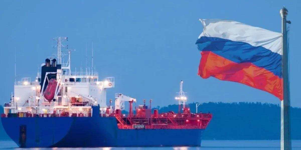 Нефть падает в цене на фоне ожиданий снятия санкций с России Нефть падает в цене на фоне ожиданий снятия санкций с России