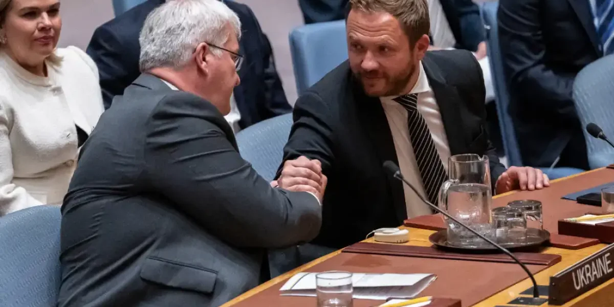 Испугались даже русофобы: украинский террор дошел до Прибалтики