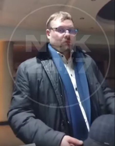 Вахтёр против системы: сторож пресёк ночную пьянку новосибирских чиновников и отчитал «господ» Вахтёр против системы: сторож пресёк ночную пьянку новосибирских чиновников и отчитал «господ»